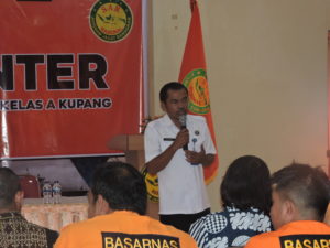 Pegawai Kantor Pencarian dan Pertolongan Kelas A Kupang Melakukan Test Urine dan Sosialisasi Narkoba Pegawai Kantor Pencarian dan Pertolongan Kelas A Kupang Melakukan Test Urine dan Sosialisasi Narkoba